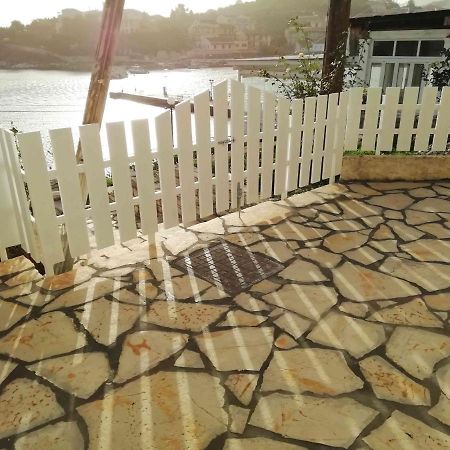 Sea Rose Apartment Kassiopi Exterior photo
