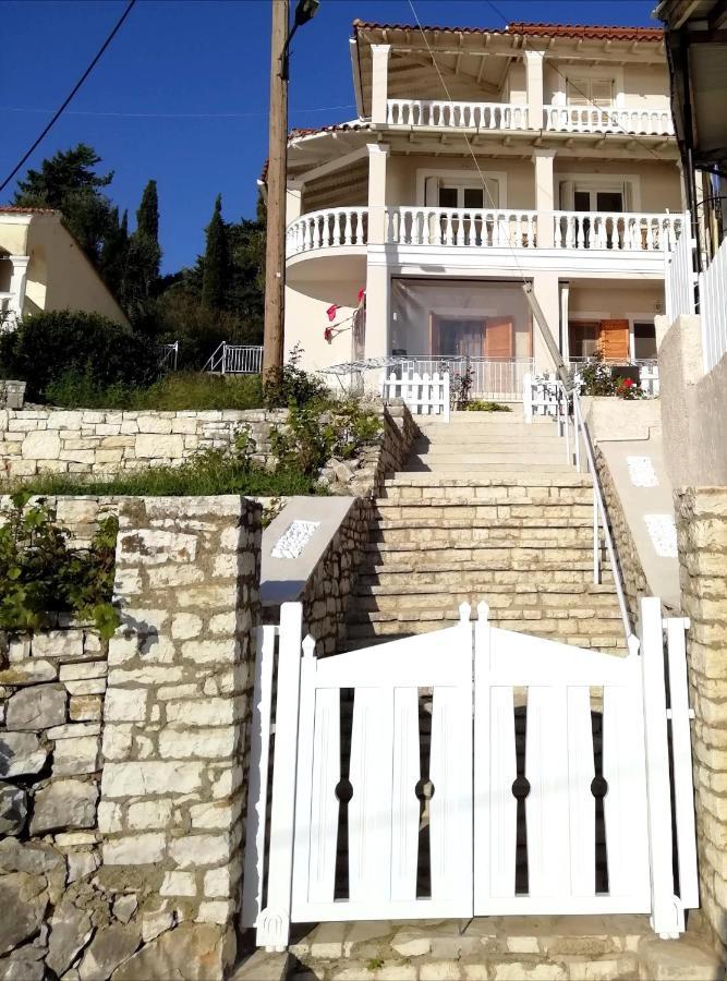 Sea Rose Apartment Kassiopi Exterior photo