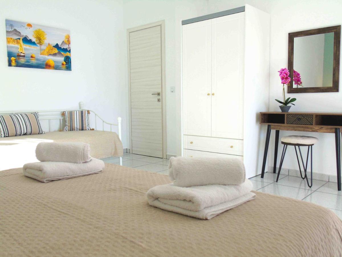 Sea Rose Apartment Kassiopi Exterior photo