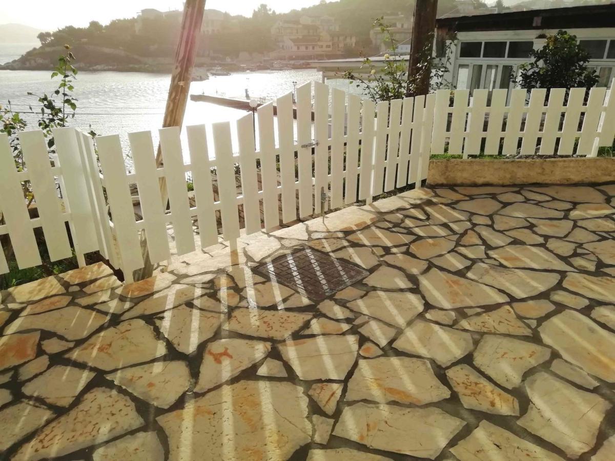 Sea Rose Apartment Kassiopi Exterior photo